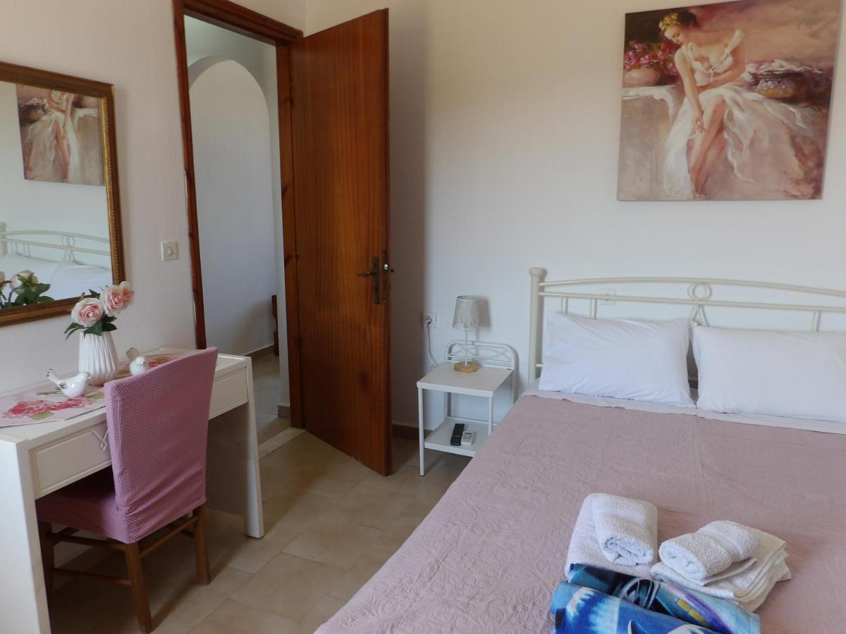 Teo 1 Apartment Goúvai Luaran gambar