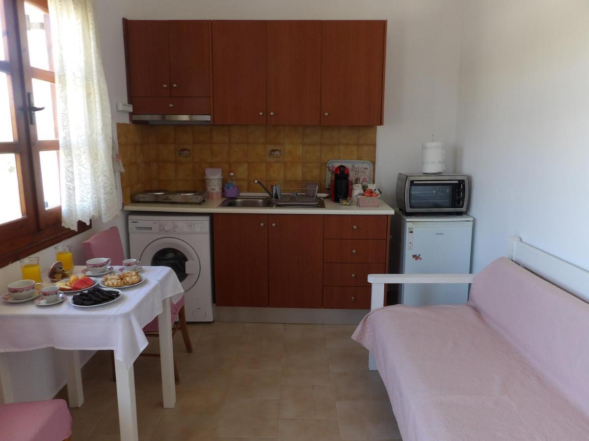 Teo 1 Apartment Goúvai Luaran gambar